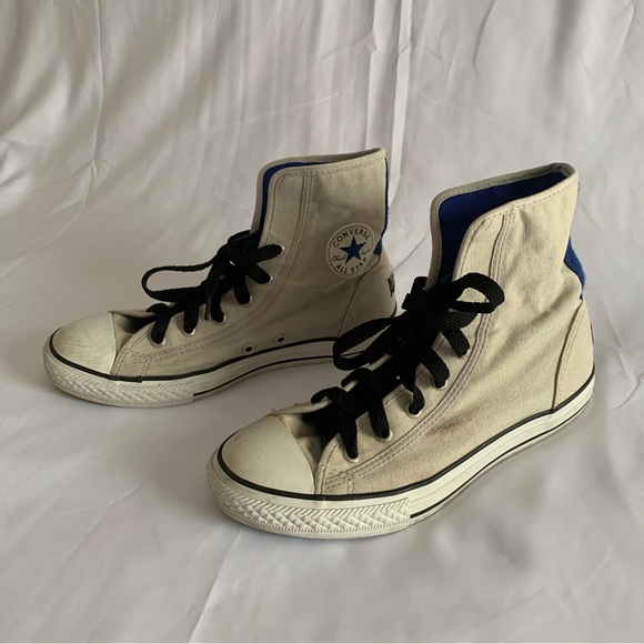 beige and blue converse - Picture 2 of 8